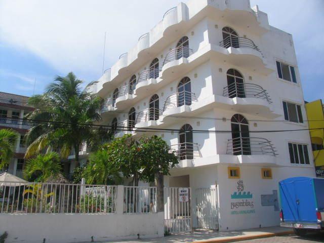 Hotel Y Suites Bugambilias Rincón de Guayabitos Exterior foto