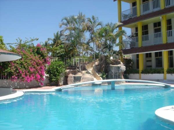 Hotel Y Suites Bugambilias Rincón de Guayabitos Exterior foto