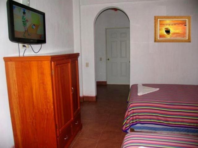 Hotel Y Suites Bugambilias Rincón de Guayabitos Zimmer foto