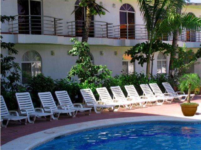 Hotel Y Suites Bugambilias Rincón de Guayabitos Exterior foto